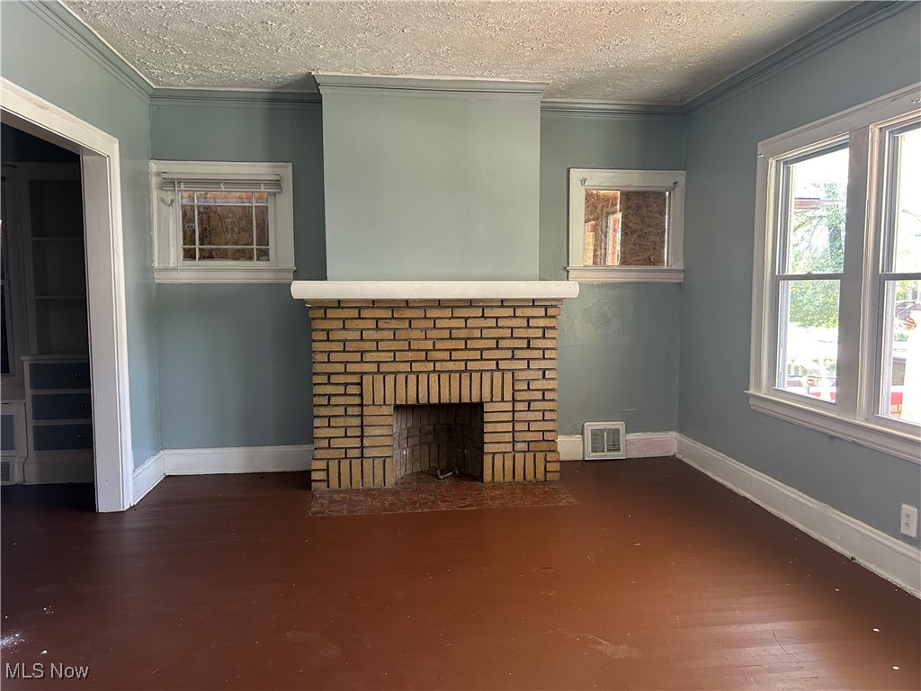 Crawford Woodhill - Residential Income