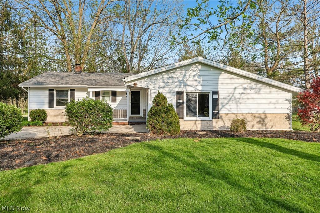 Photo of 5995 Liberty Road, Solon, OH 44139 (MLS # 5211799)