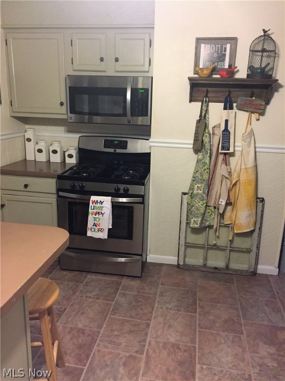 City/New Philadelphia - Residential