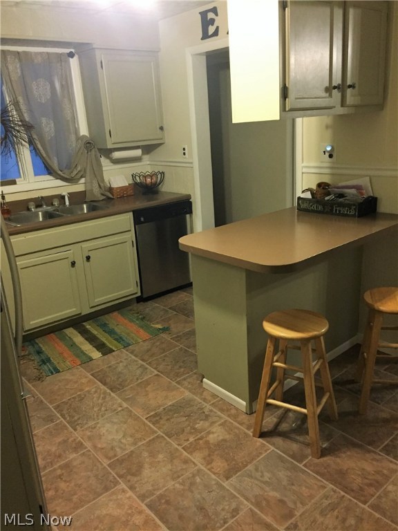 City/New Philadelphia - Residential