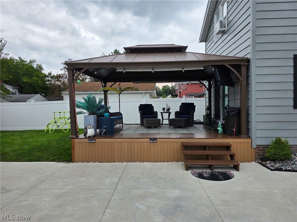 1701 Maple Street