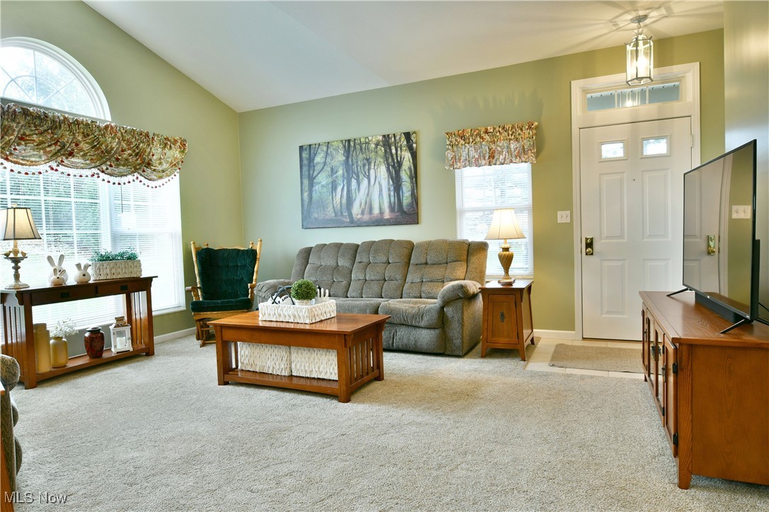 218 Wilcox Road, Austintown, Ohio image 2