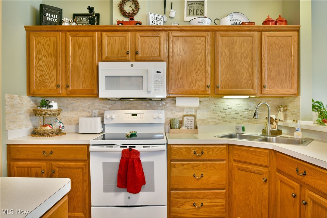 218 Wilcox Road, Austintown, Ohio image 14