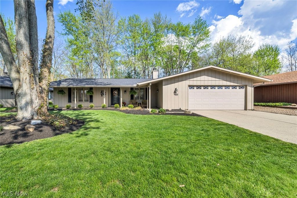 Photo of 10815 Gate Post Rd, Strongsville, OH 44149 (MLS # 5203890)