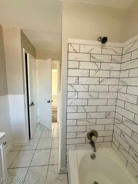 Tiny photo for 2027 Warrensville Center Road #3, South Euclid, OH 44121 (MLS # 5191041)