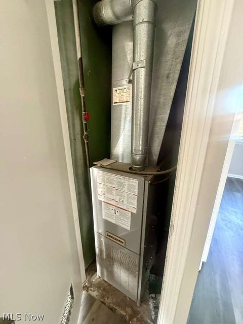 Tiny photo for 2027 Warrensville Center Road #3, South Euclid, OH 44121 (MLS # 5191041)