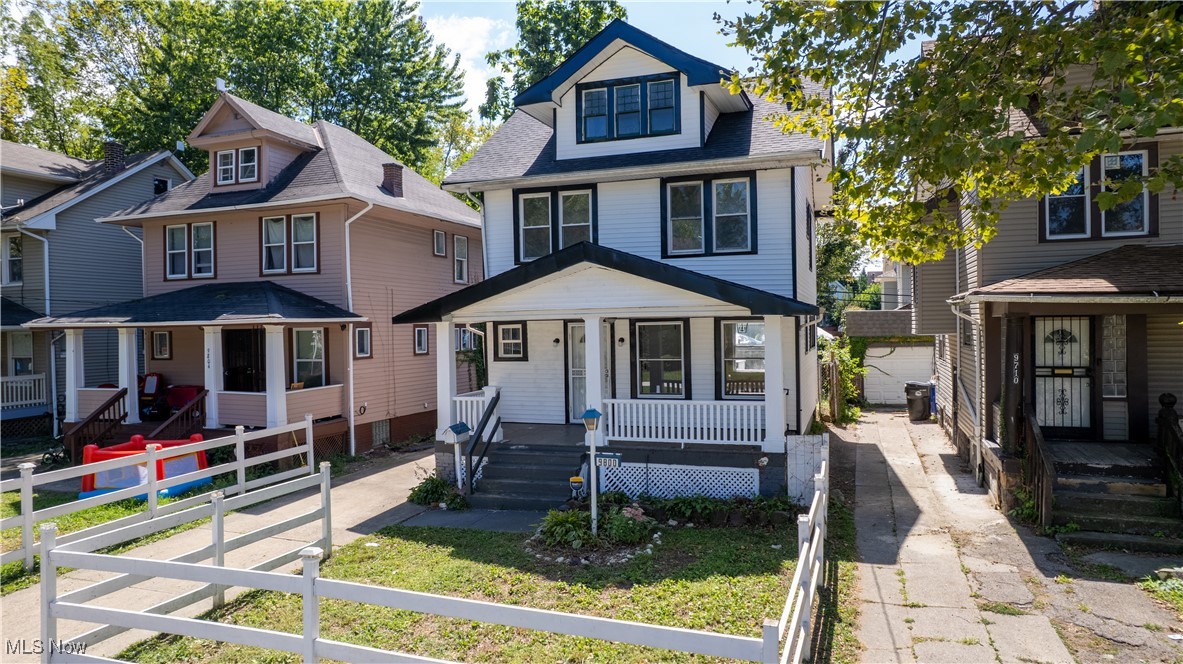 9800 Parmelee Avenue