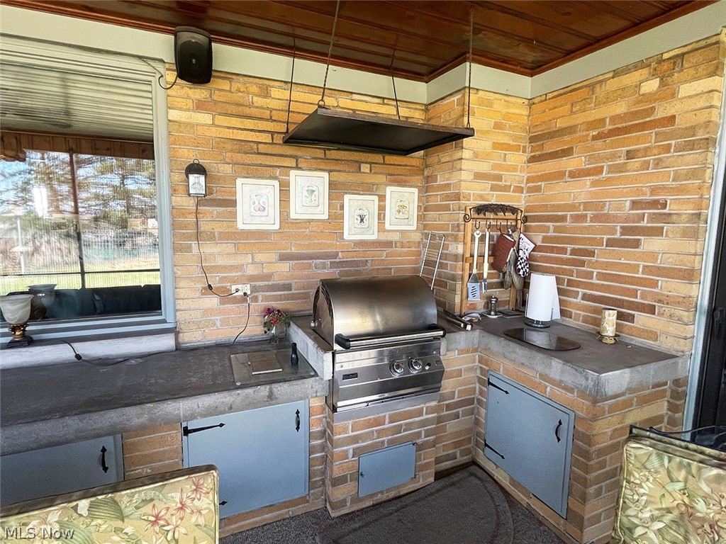 Village/Minerva - Residential