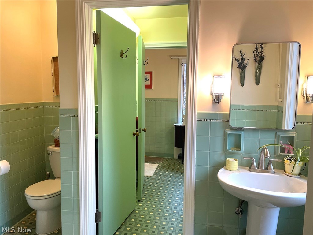 Village/Minerva - Residential