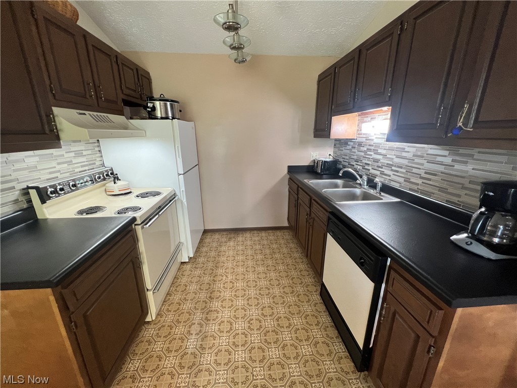 Atwood Ridge Condominiums - Residential