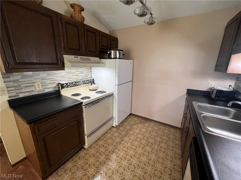 Atwood Ridge Condominiums - Residential