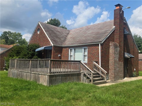 Homes For Sale - 2156 Mcguffey Road<br/> Youngstown, OH 44505