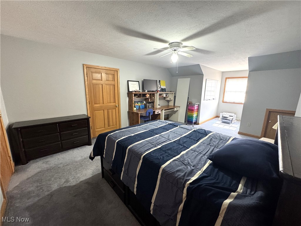 9425 Doral Drive, Warren, Ohio image 27