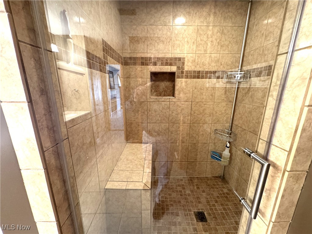 9425 Doral Drive, Warren, Ohio image 18