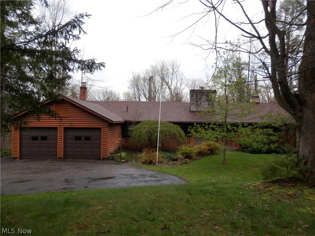 Photo of 10200 Mayfield Road, Chesterland, OH 44026 (MLS # 5201698)