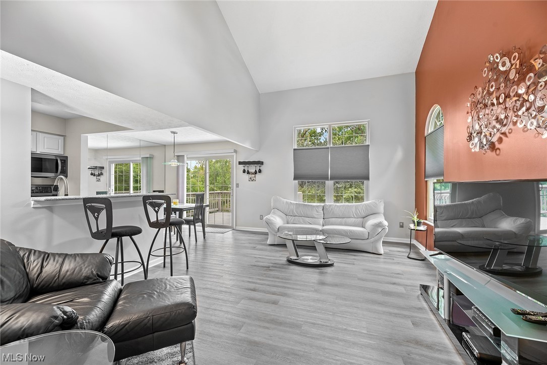 Edgebrook Condo - Residential