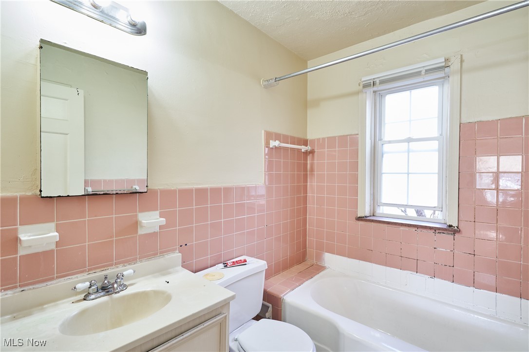 East Cleveland, Ohio 44118, United States, ,Commercial,Contingent,32522