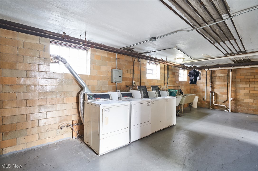 East Cleveland, Ohio 44118, United States, ,Commercial,Contingent,32522