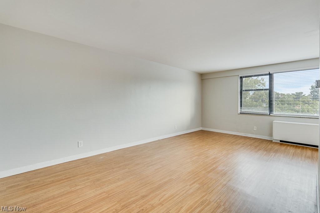 Lake House Condo - Residential