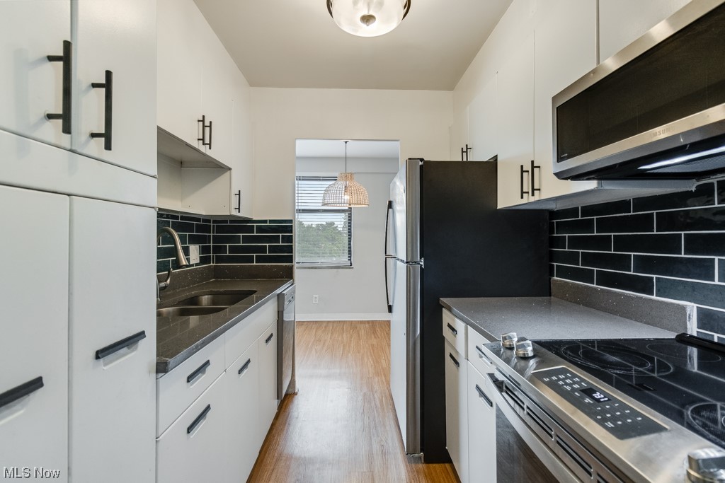 Lake House Condo - Residential