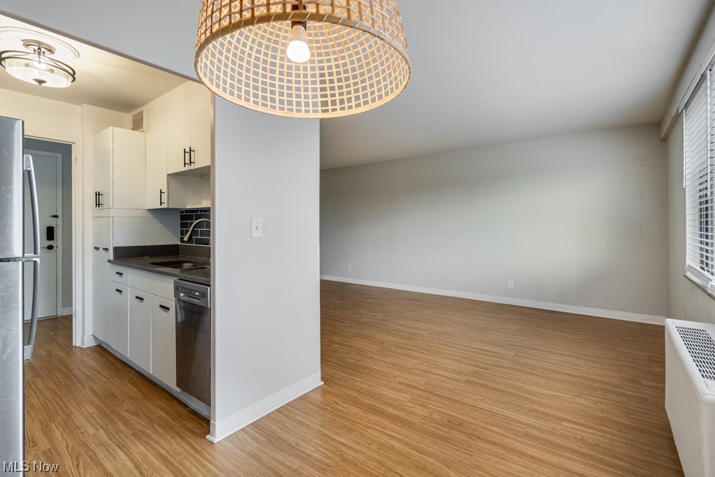 Lake House Condo - Residential