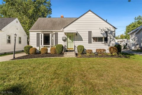 4140 W 220th Street, Fairview Park, OH 44126 - #: 5161856