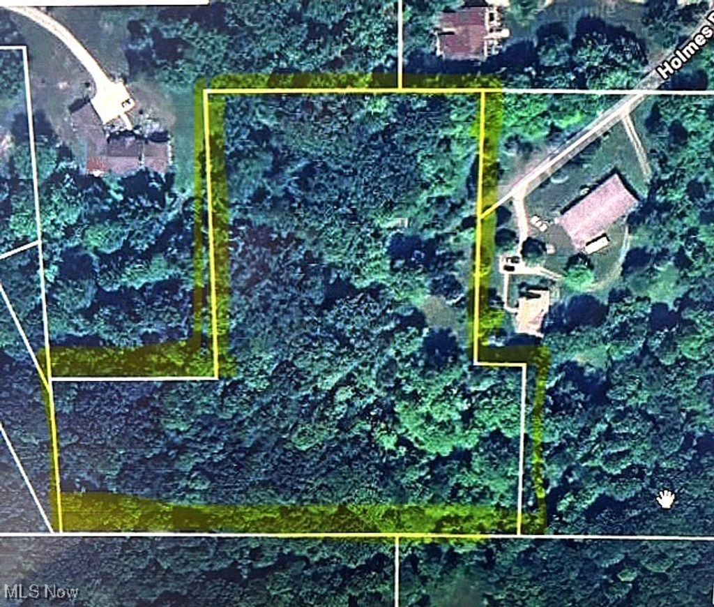 Photo of 2092 Holmes Drive, Twinsburg, OH 44087 (MLS # 5168251)