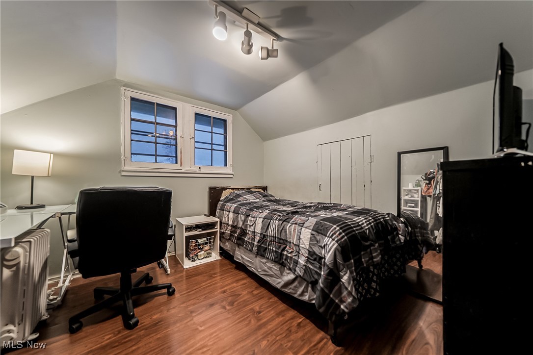 S J Gibbs - Residential