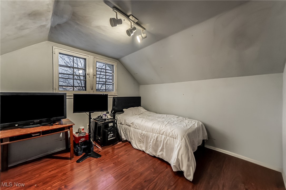 S J Gibbs - Residential