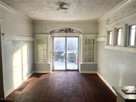 Tiny photo for 9208 Kempton Avenue, Cleveland, OH 44108 (MLS # 5179629)