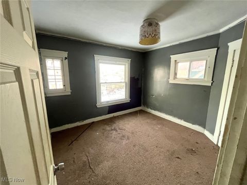 Tiny photo for 9208 Kempton Avenue, Cleveland, OH 44108 (MLS # 5179629)