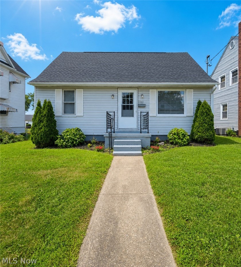 Photo 1 of 30 — 1103 30th Street, Parkersburg, WV 26104