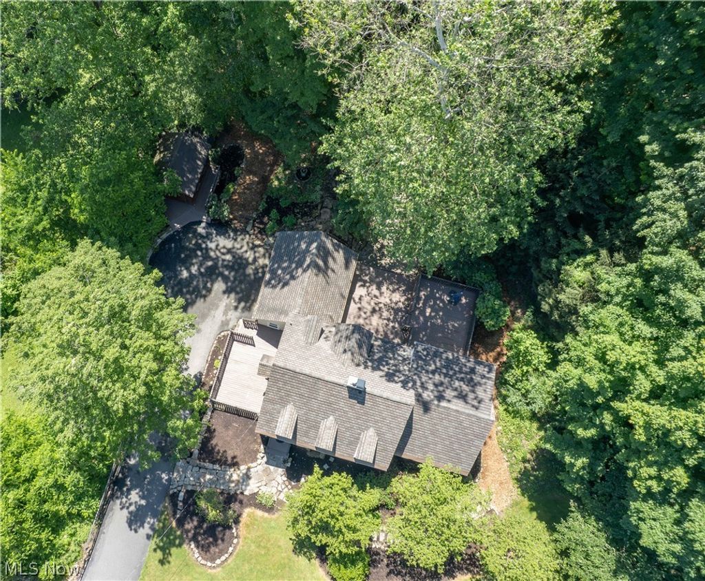 Photo of 7501 Lee Run Road, Poland, OH 44514 (MLS # 5218954)