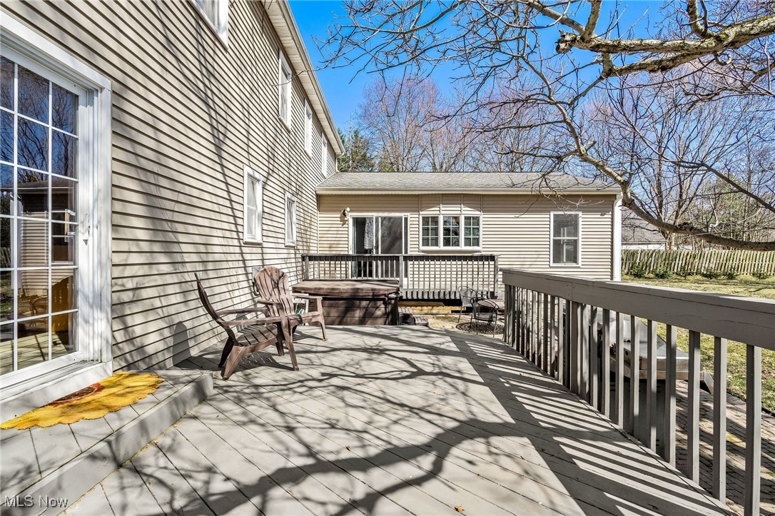 2335 Weymouth Road, Hinckley, Ohio image 6