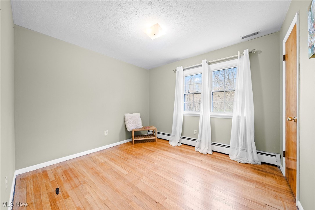 2335 Weymouth Road, Hinckley, Ohio image 27