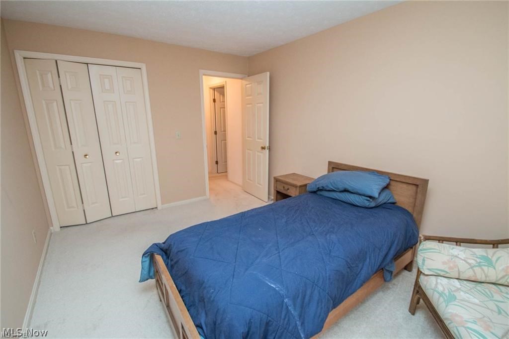 Crossing Residl Condos Ltd - Residential Lease