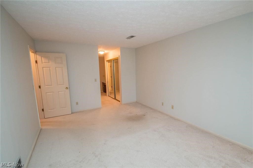 Crossing Residl Condos Ltd - Residential Lease