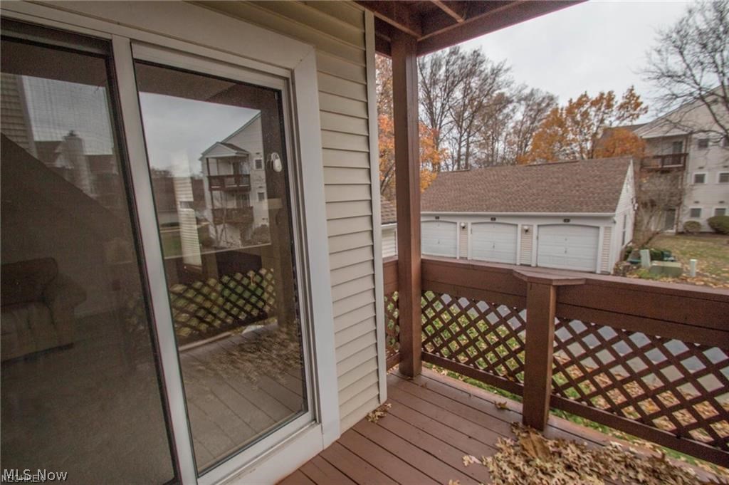 Crossing Residl Condos Ltd - Residential Lease