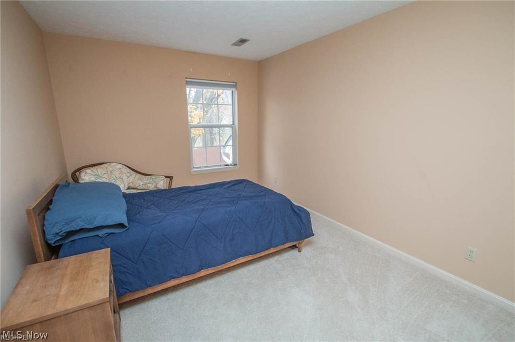 Crossing Residl Condos Ltd - Residential Lease