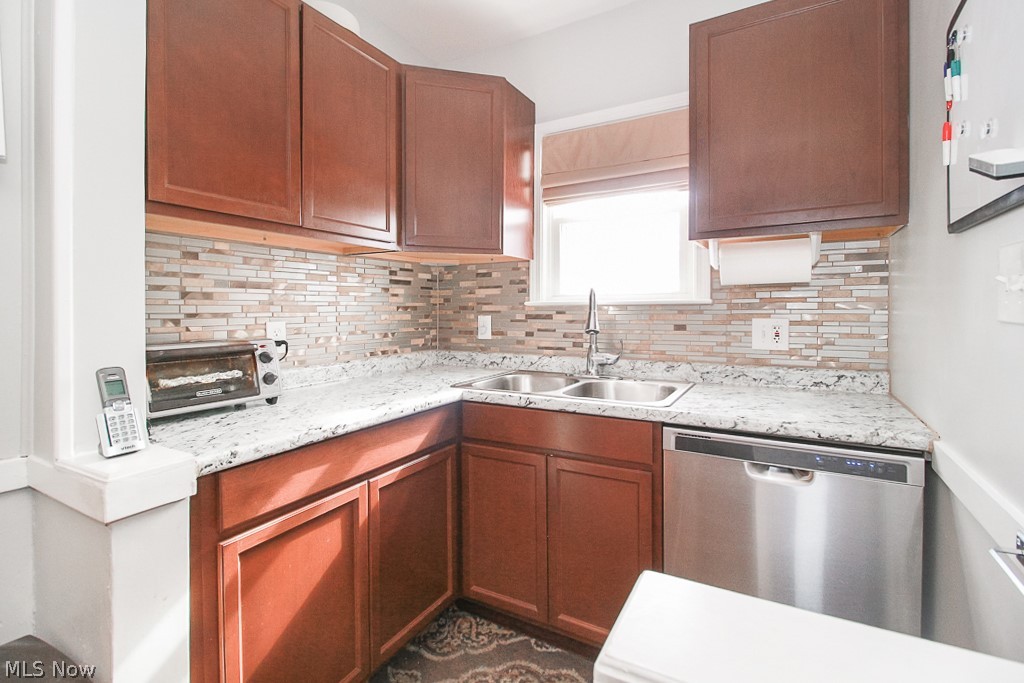 Elworthy Helwick Home Gardens - Residential