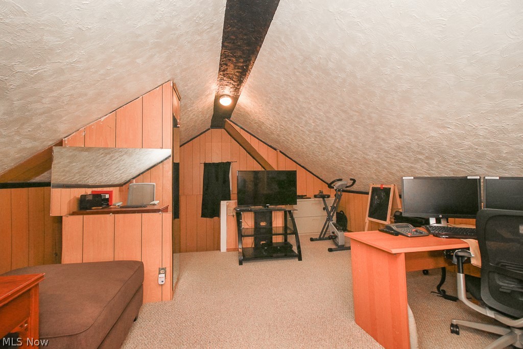 Elworthy Helwick Home Gardens - Residential