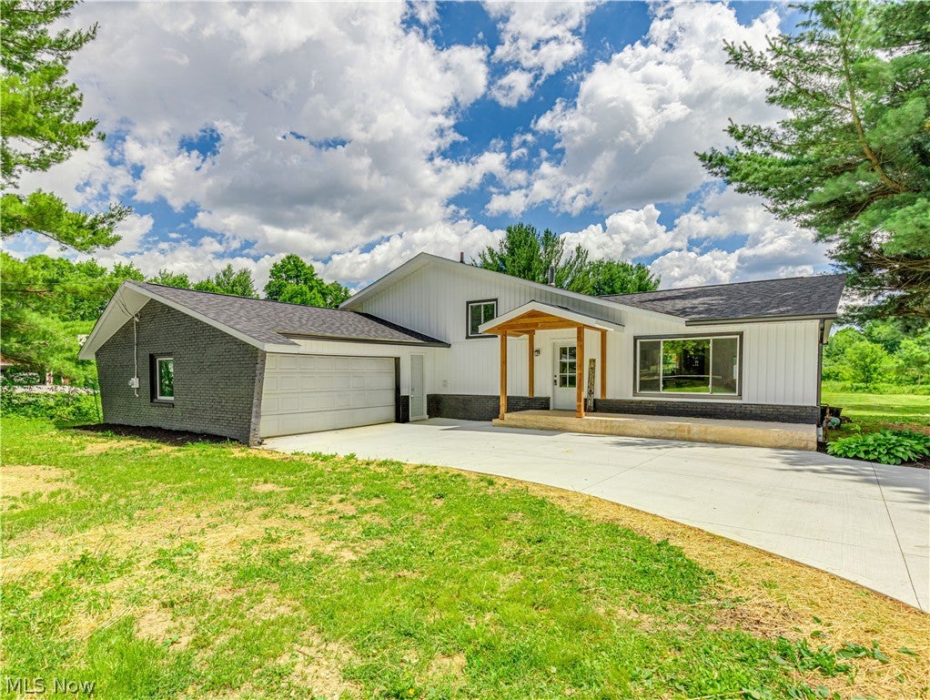 Photo of 6275 Taylor Road, Clinton, OH 44216 (MLS # 5222611)