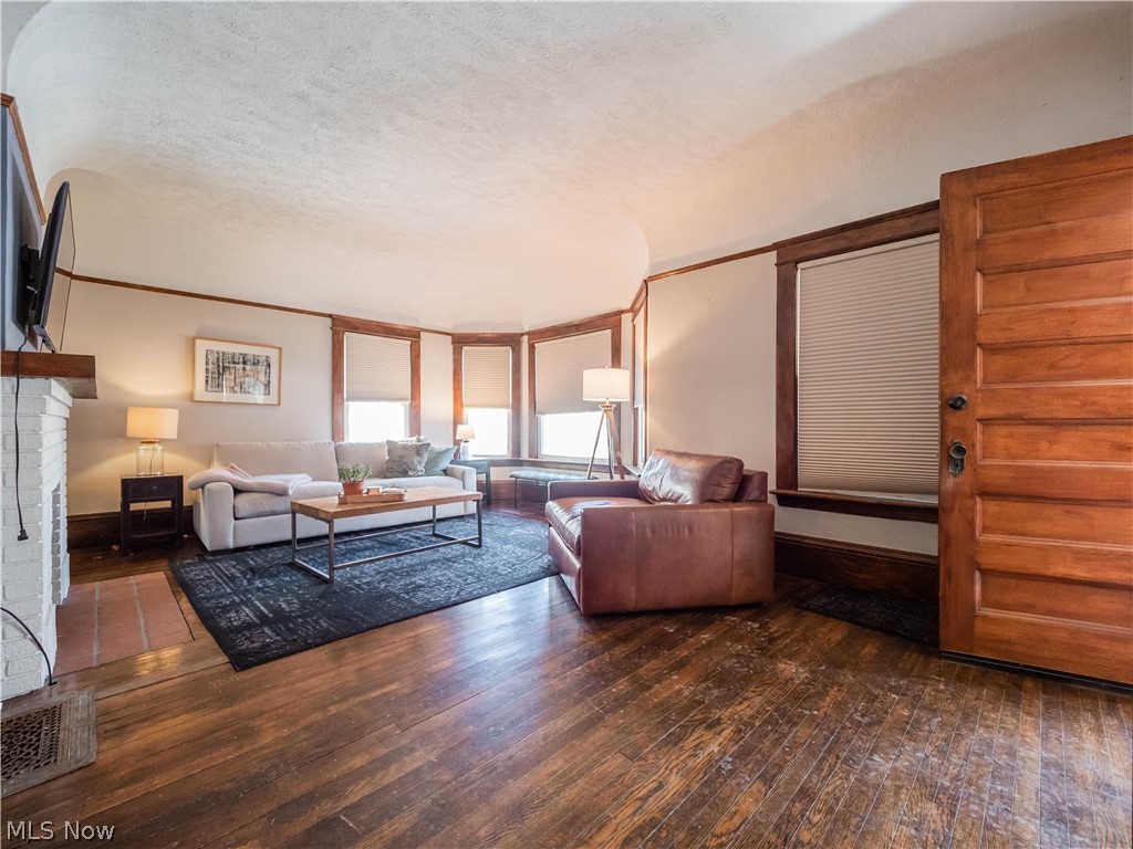 Brewer French & Kees - Residential Income