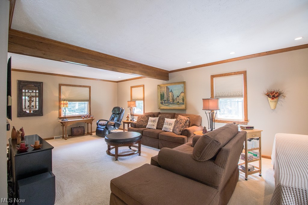 Munson 03 - Residential