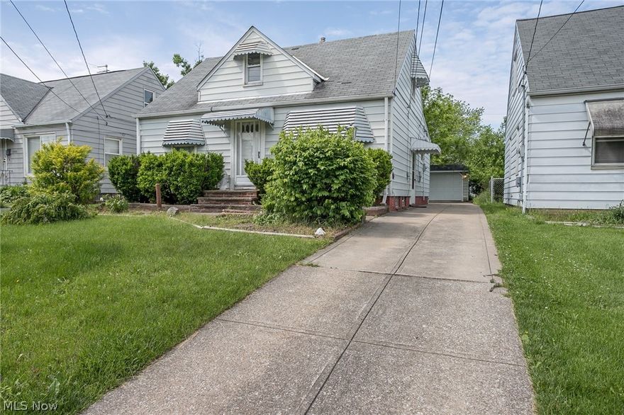 *******Investment Opportunity******* Long term resident on a lease******* Until 08/31//2020****** Spacious 3 bedroom bungalow with extended large kitchen and plenty of counter space! 2 full baths, finished rec room in basement. Large finished 3 bedroom on 2nd floor with much storage and built ins. Long-term resident, paying $875 monthly plus utilities. Seller selling "as is" Buyer to assume POS violations.