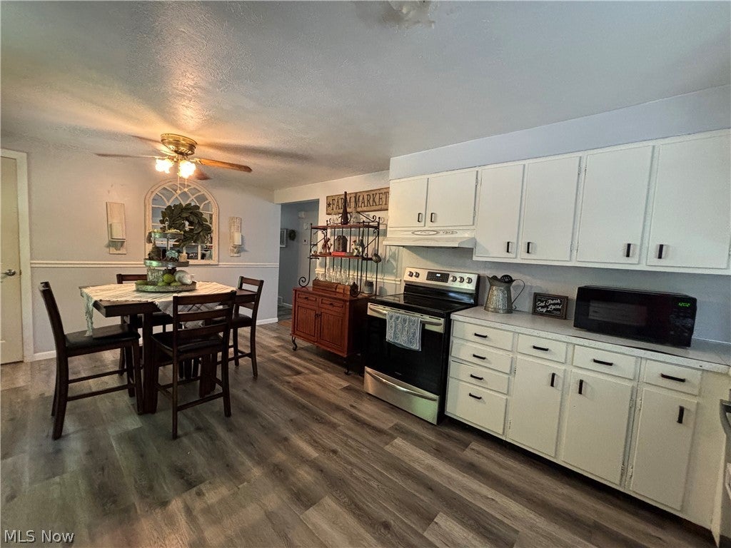 Photo of 6601 Mapleton Street SE, East Canton, OH 44730 (MLS # 5216697)