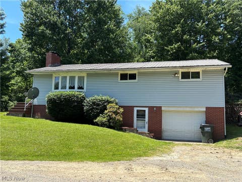 Homes For Sale - 6601 Mapleton Street<br/> East Canton, OH 44730