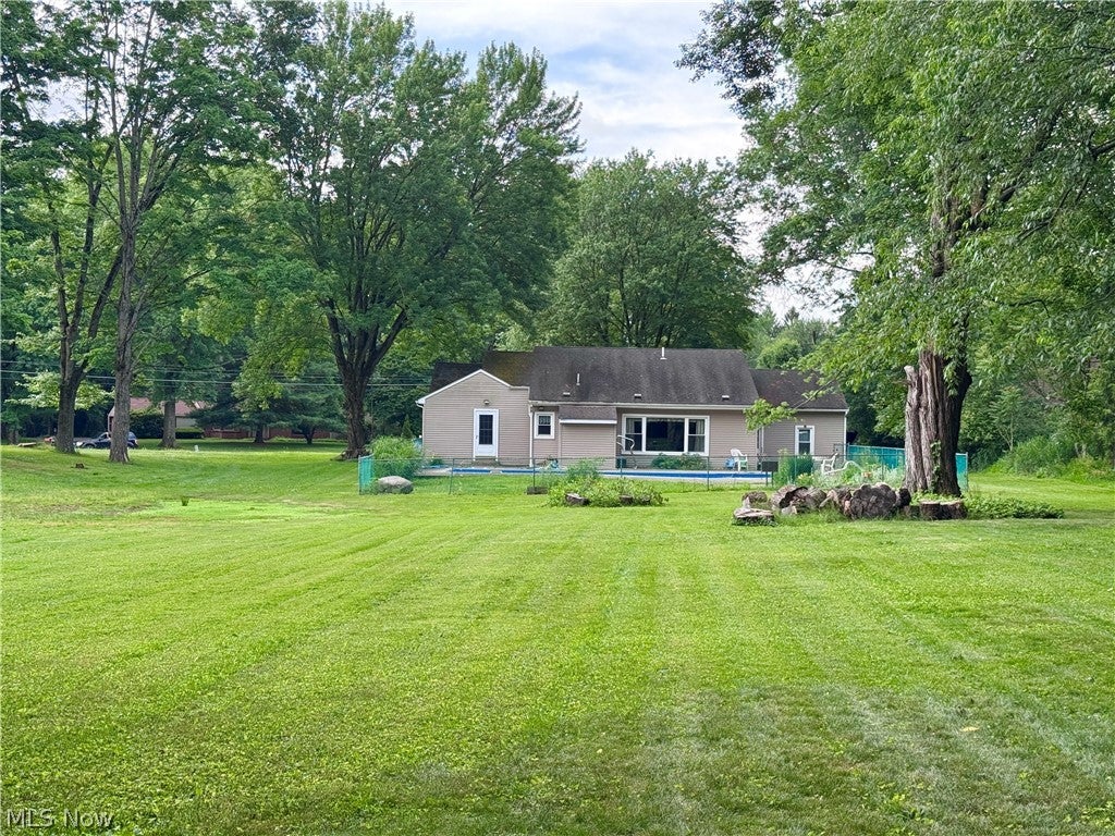 Photo of 5026 Lockwood Boulevard, Boardman, OH 44511 (MLS # 5218384)