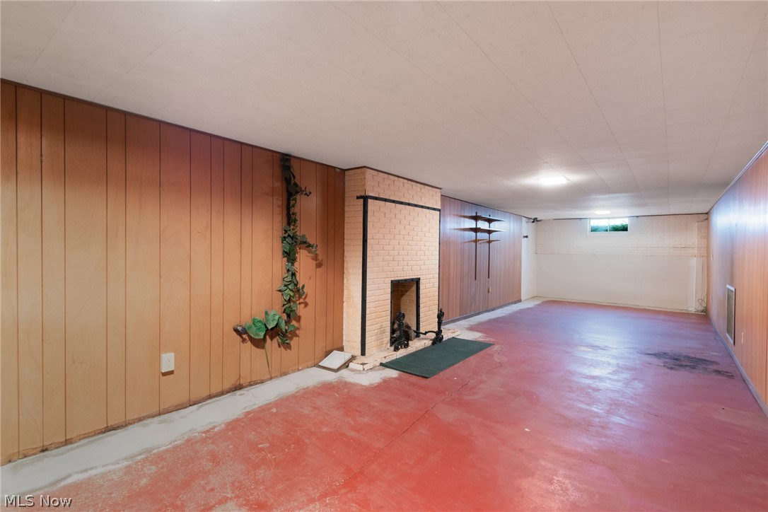 Woodland Acres - Residential