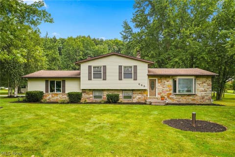 Homes For Sale - 695 Old Forge Road<br/> Kent, OH 44240